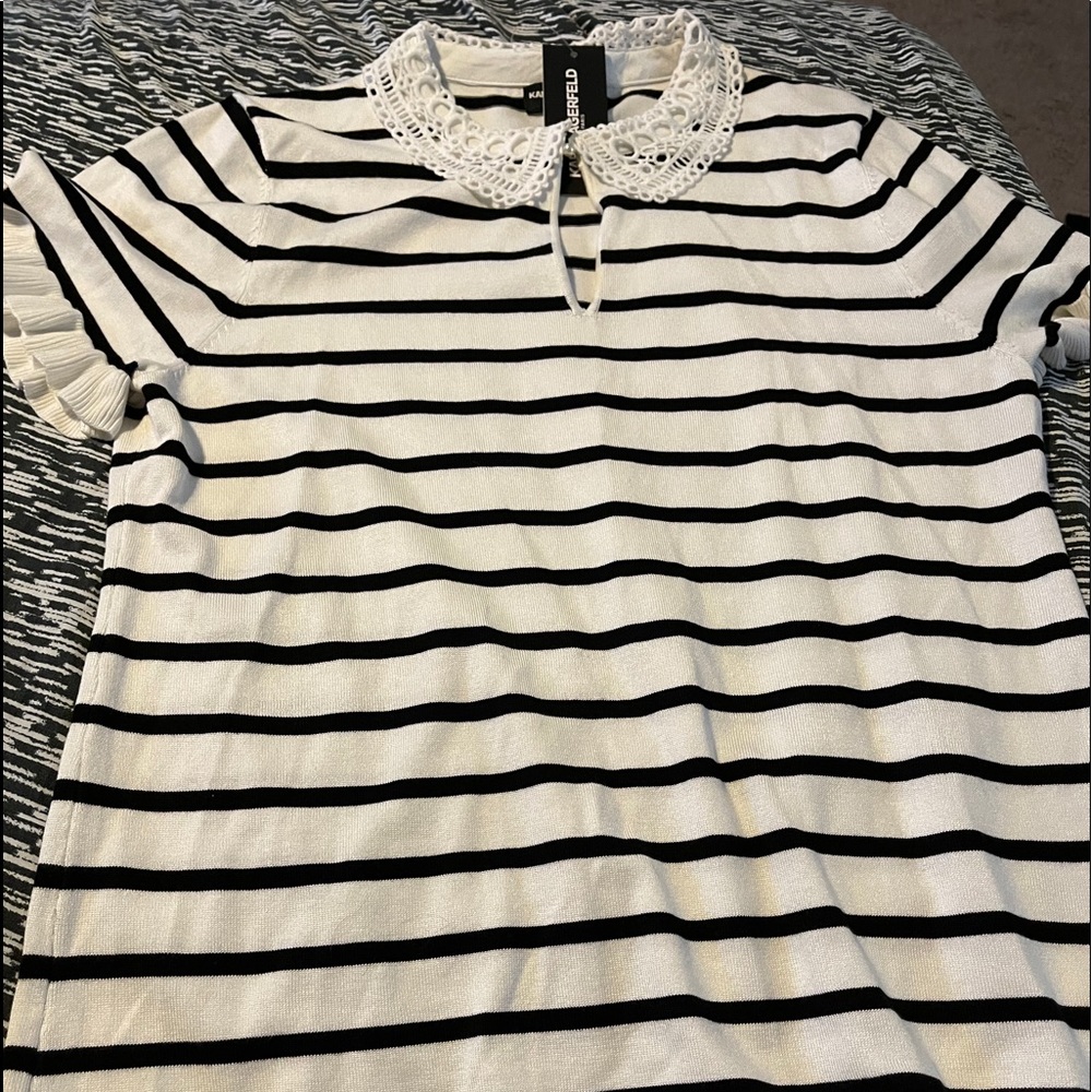 NWT Karl Lagerfeld wht w/blk stripe keyhole blouse